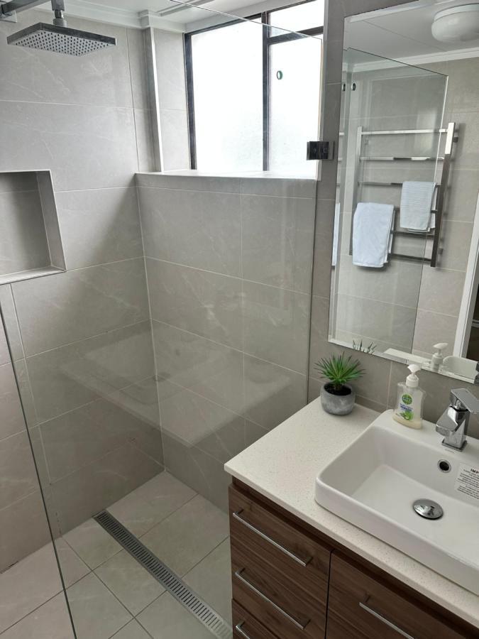 Queensleigh Holiday Apartments Broadbeach Εξωτερικό φωτογραφία