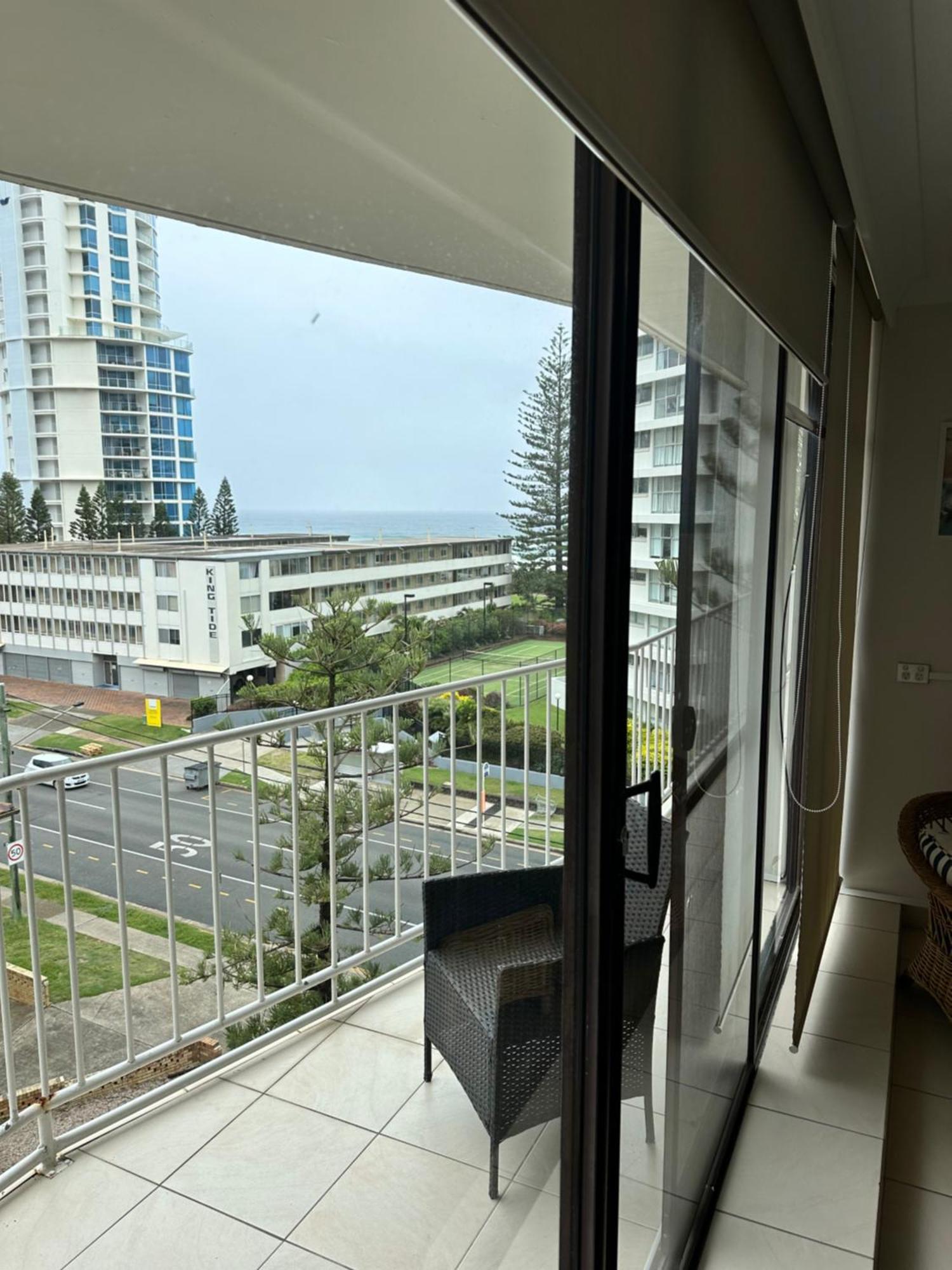 Queensleigh Holiday Apartments Broadbeach Εξωτερικό φωτογραφία