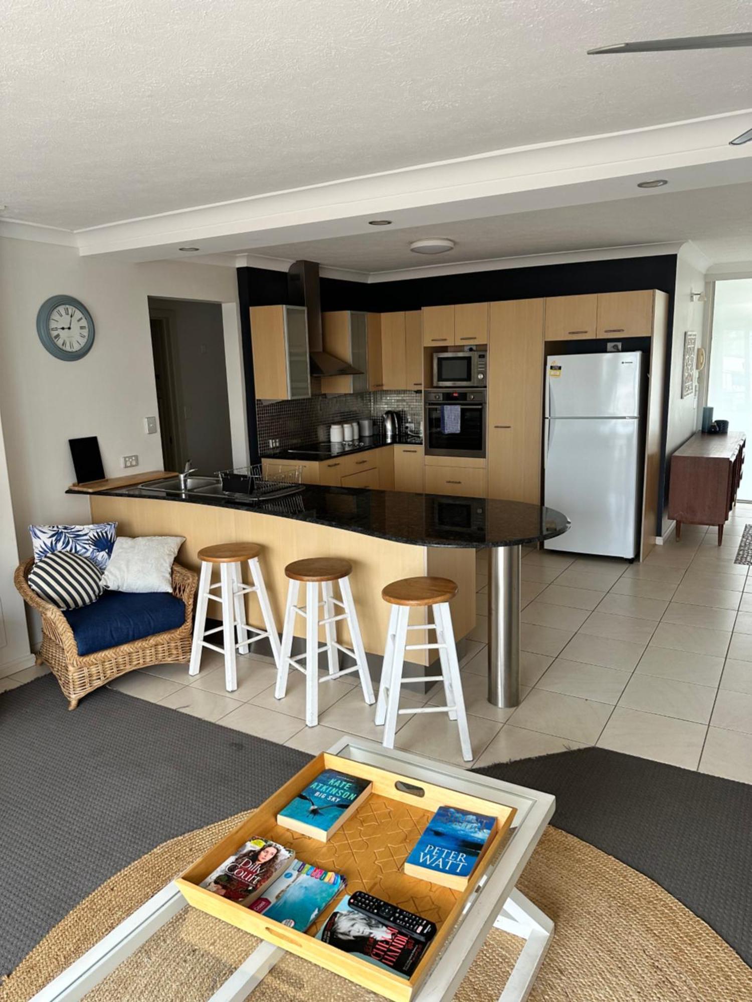 Queensleigh Holiday Apartments Broadbeach Εξωτερικό φωτογραφία