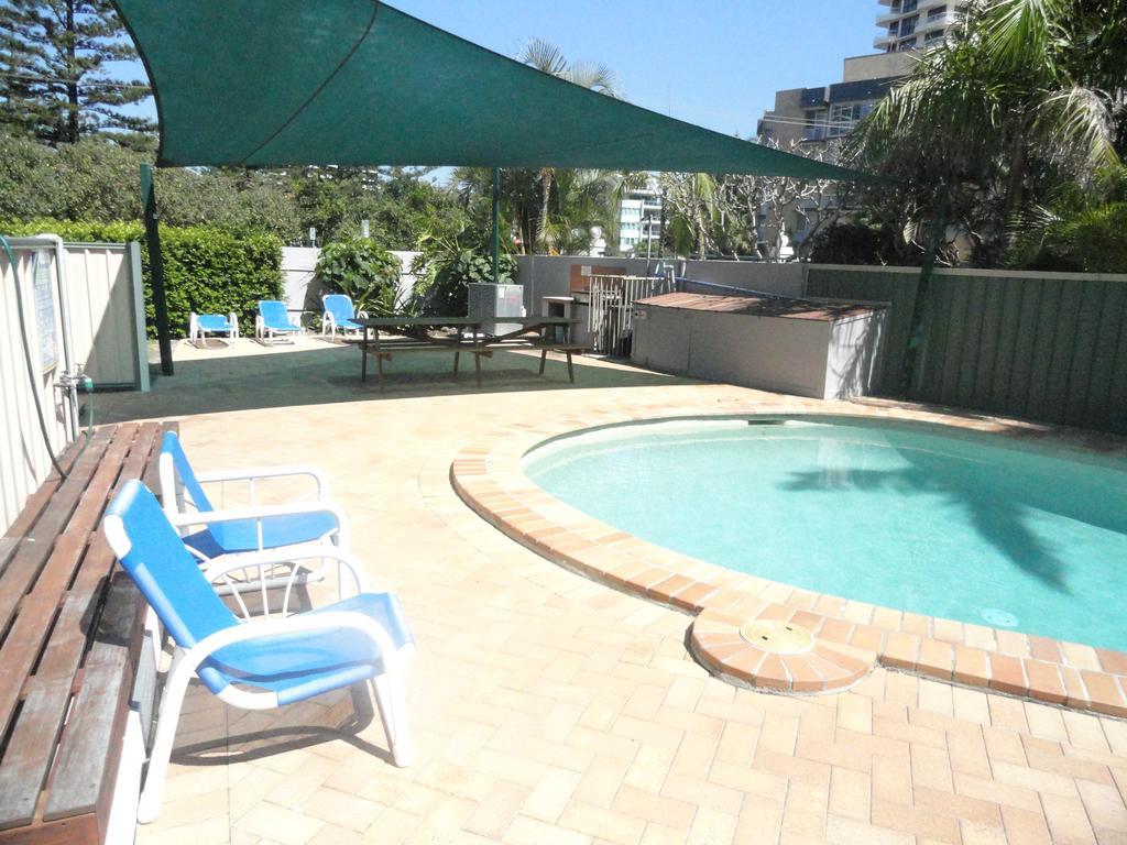 Queensleigh Holiday Apartments Broadbeach Εξωτερικό φωτογραφία
