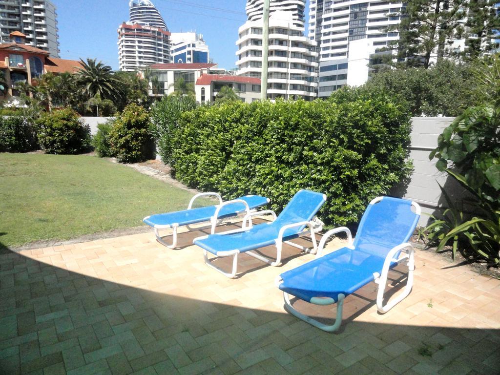 Queensleigh Holiday Apartments Broadbeach Εξωτερικό φωτογραφία