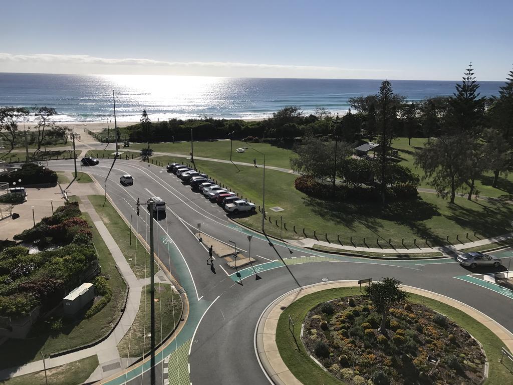 Queensleigh Holiday Apartments Broadbeach Εξωτερικό φωτογραφία